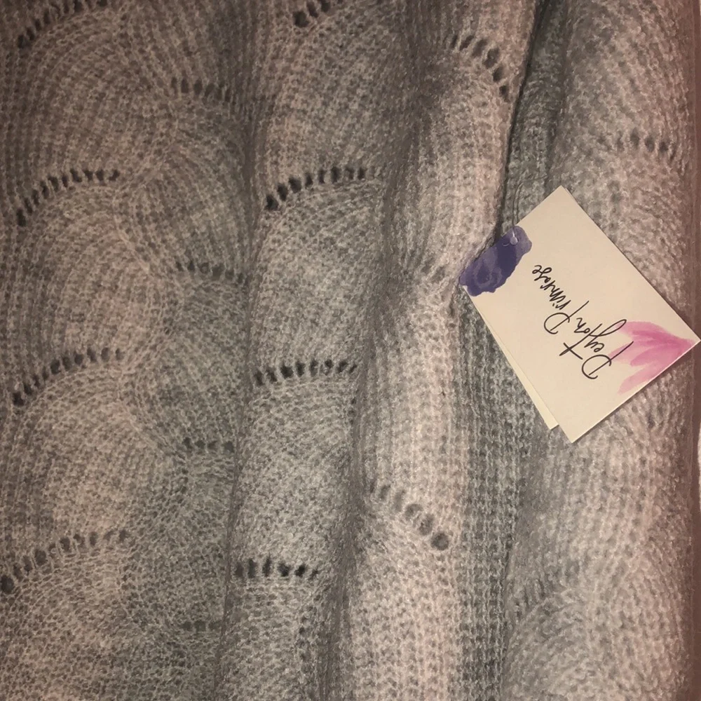 Sweater - Picture 2 of 3